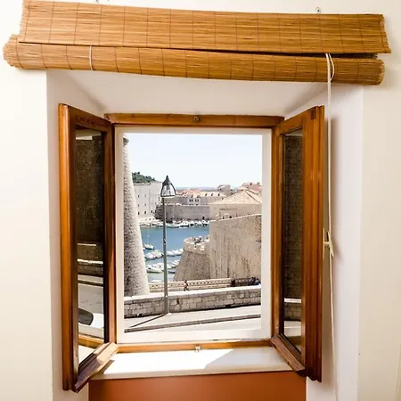 Apartment Loncarica *